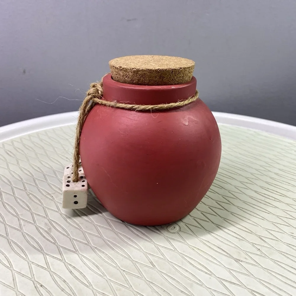 Bunco Red Ceramic Coin Collector Container.‎ 4x4.5x3